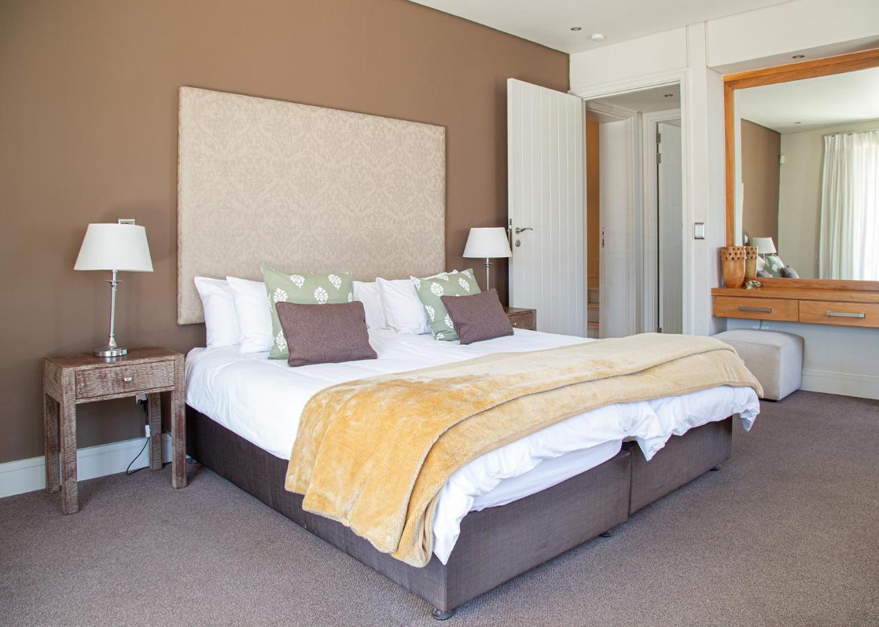 Marine Square Luxury Suites Херманус Экстерьер фото