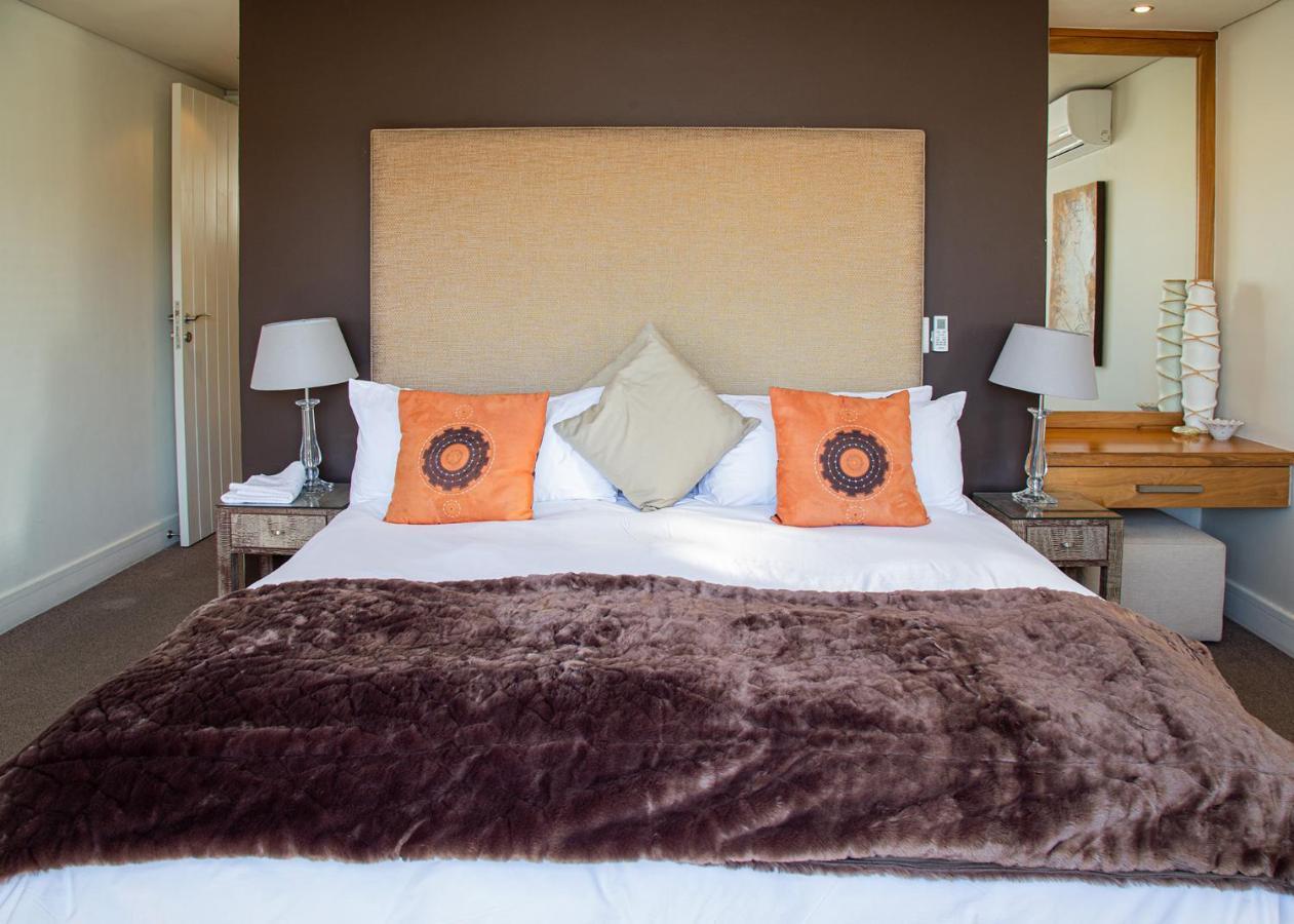 Marine Square Luxury Suites Херманус Экстерьер фото